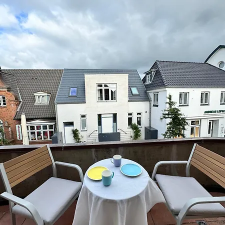 Altes Kapitaenshaus - Strandglueck Apartment Wyk auf Foehr
