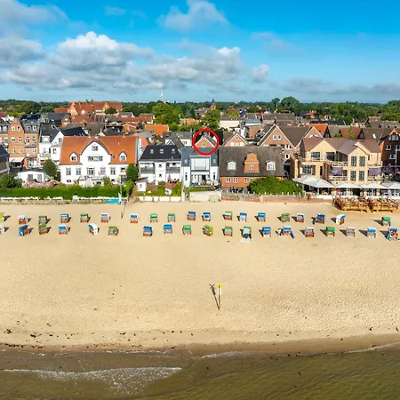 Altes Kapitaenshaus - Strandglueck *